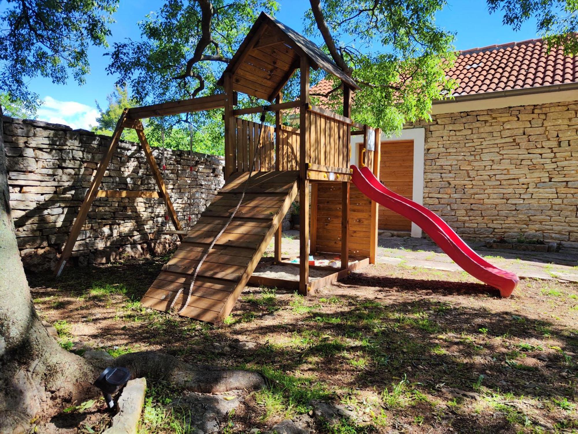 Holiday home Kuca Dida Jure *